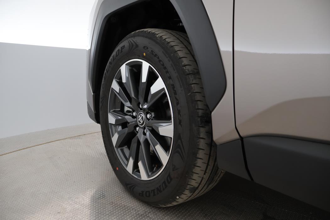TOYOTA RAV4 2026