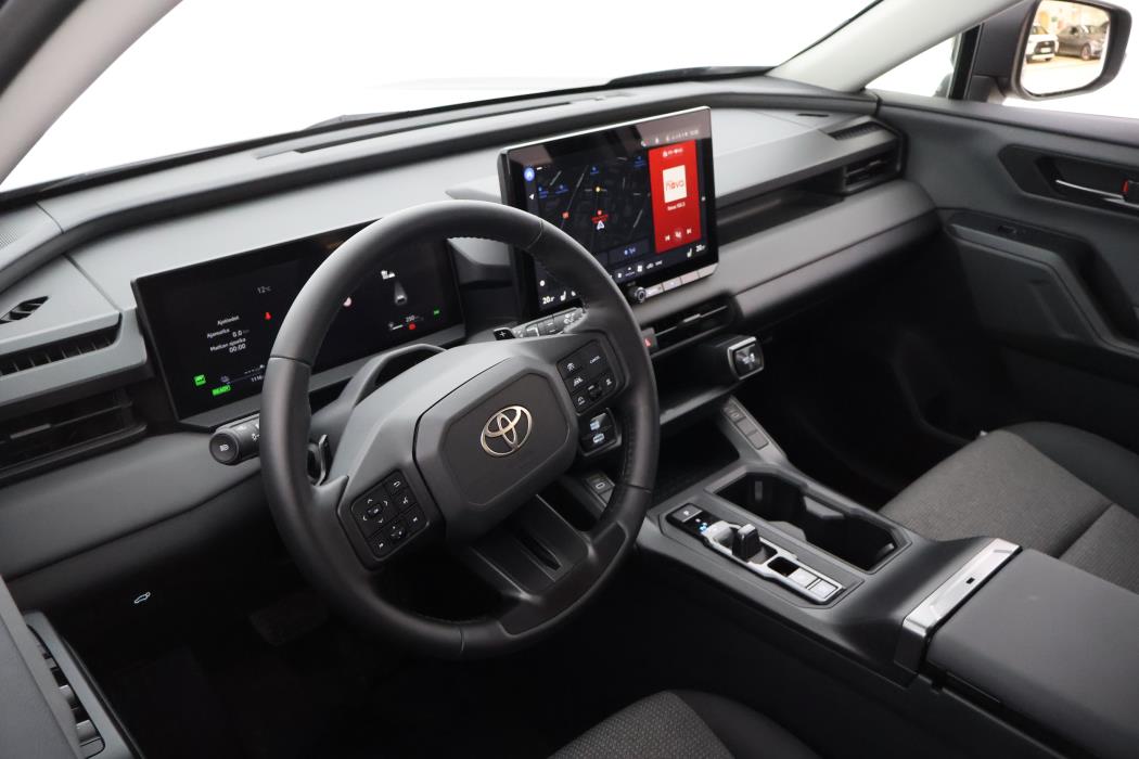 TOYOTA RAV4 2026