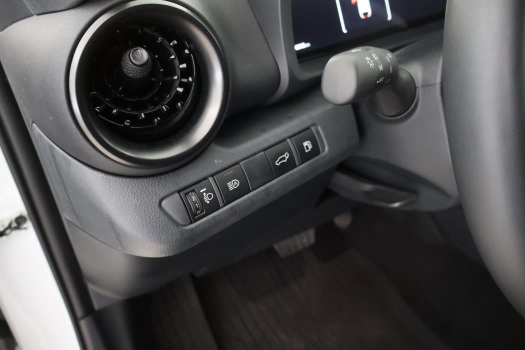 TOYOTA C-HR 2025