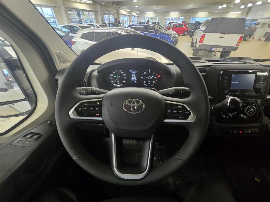 Toyota Proace MAX 2026