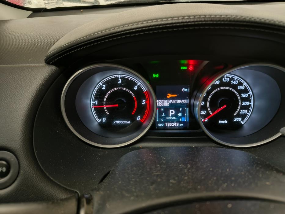 MITSUBISHI OUTLANDER 2011