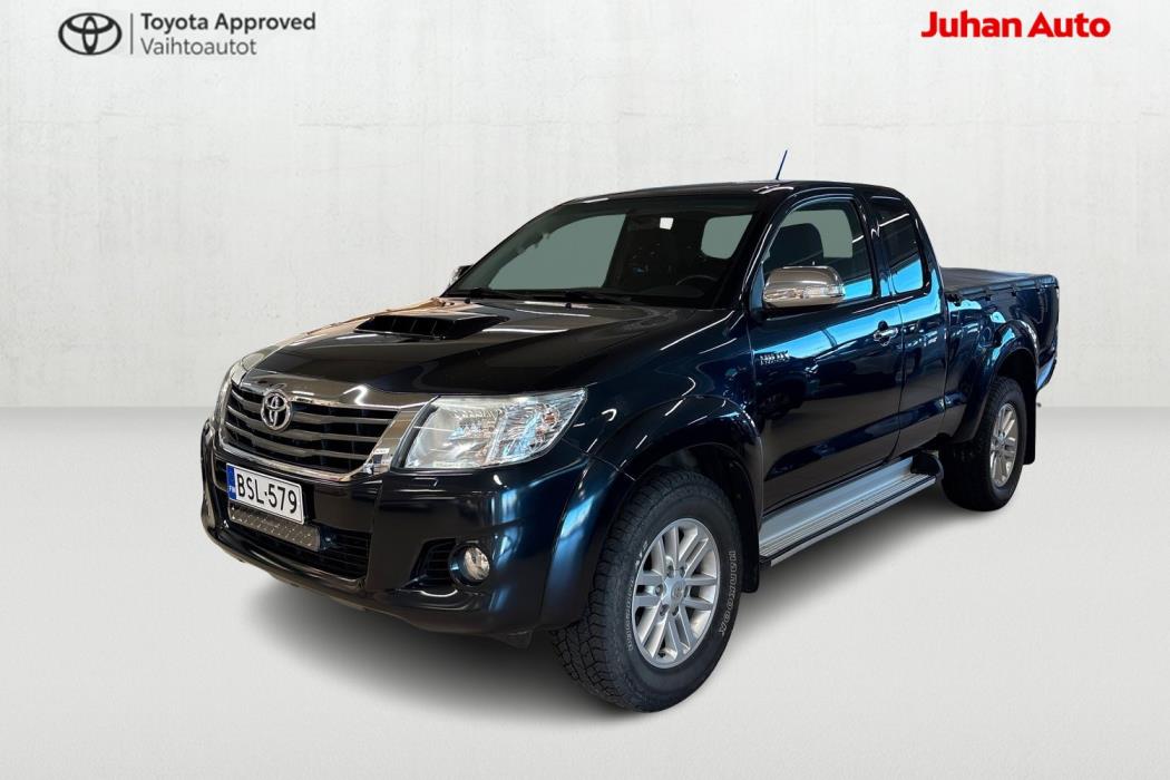 TOYOTA Hilux 2015