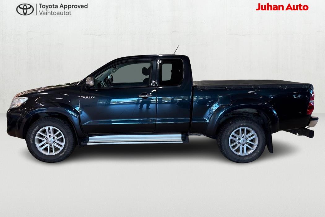 TOYOTA Hilux 2015