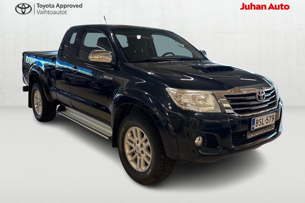 TOYOTA Hilux 2015