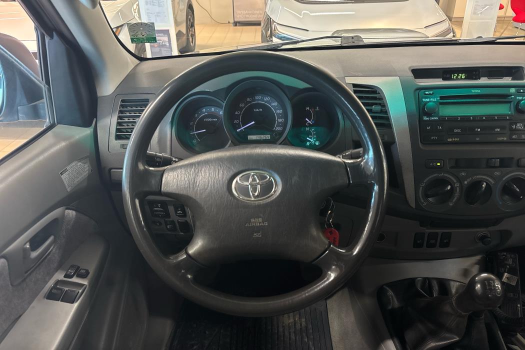 TOYOTA Hilux 2008
