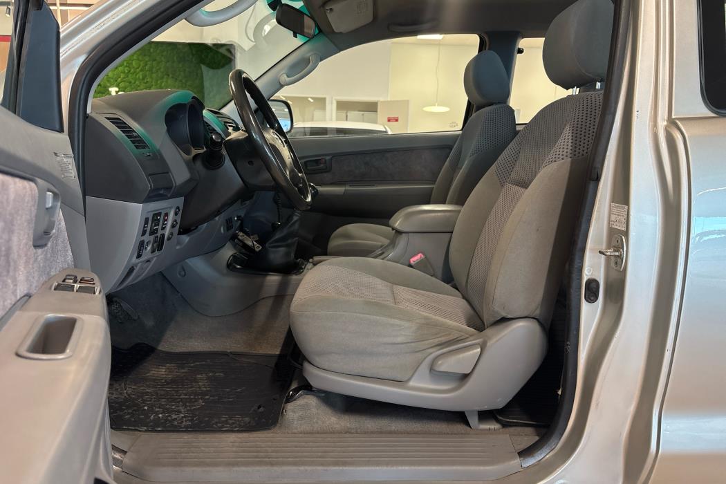 TOYOTA Hilux 2008