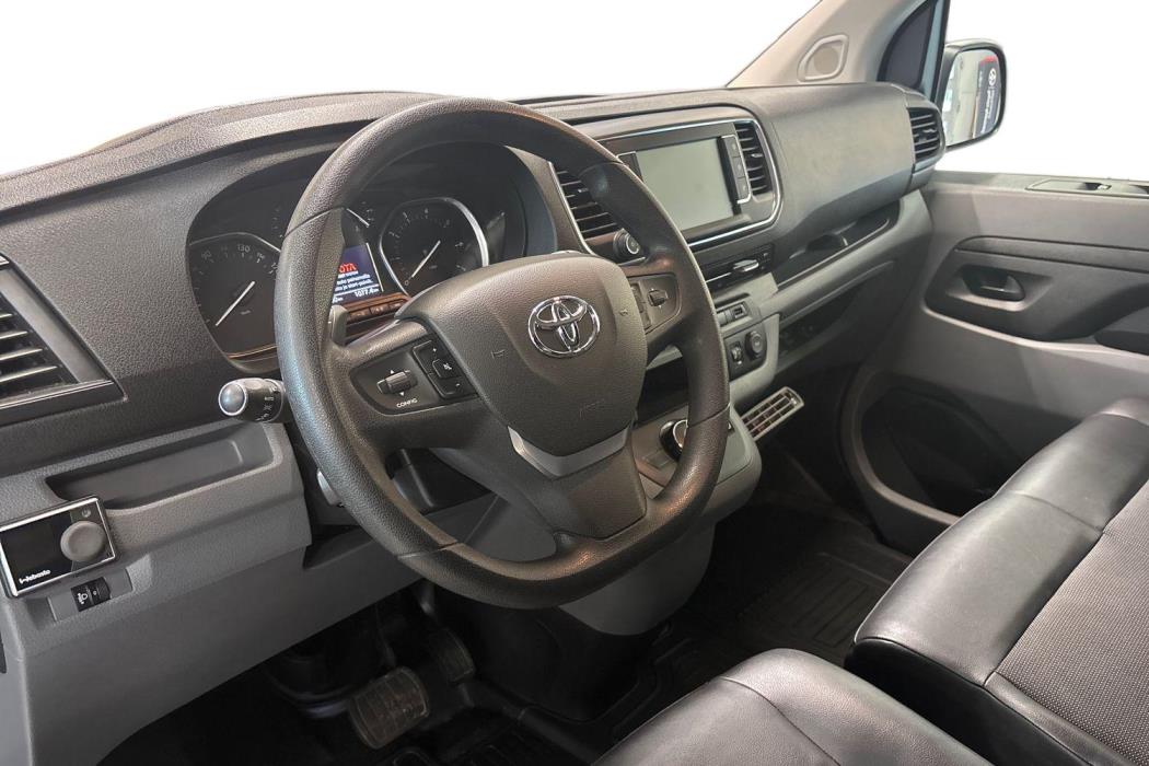 TOYOTA PROACE 2017