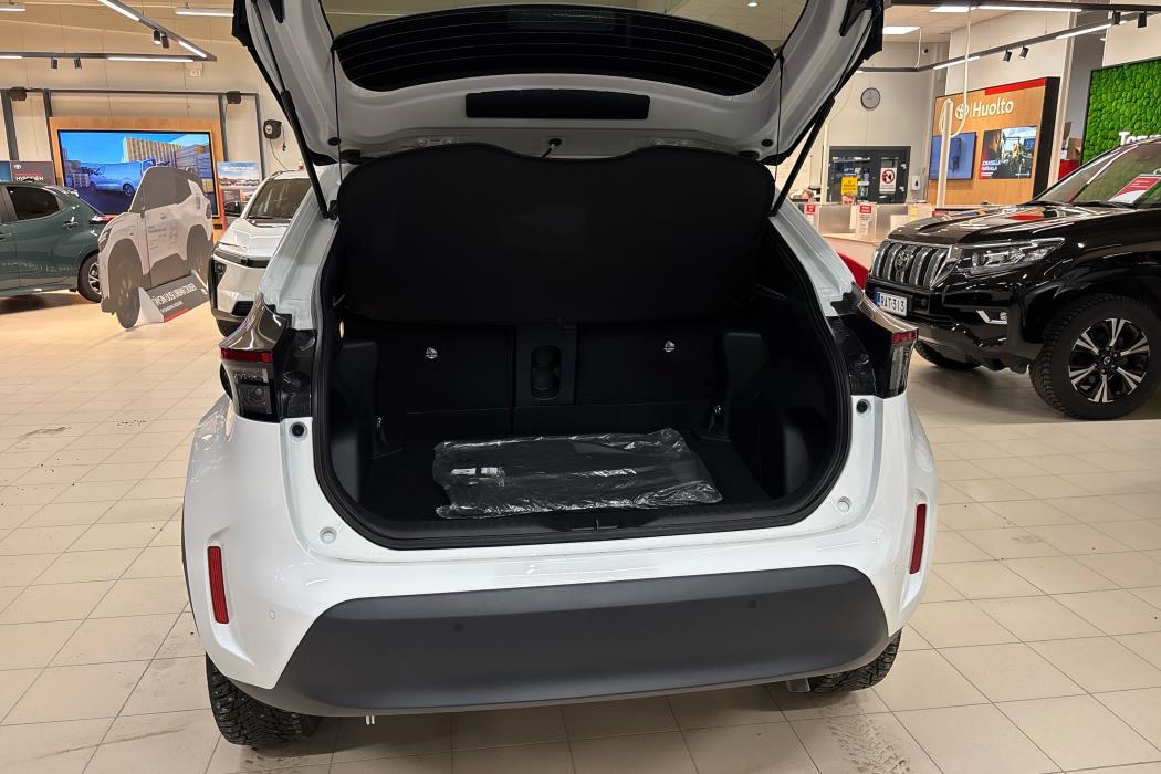 TOYOTA Yaris Cross 2025