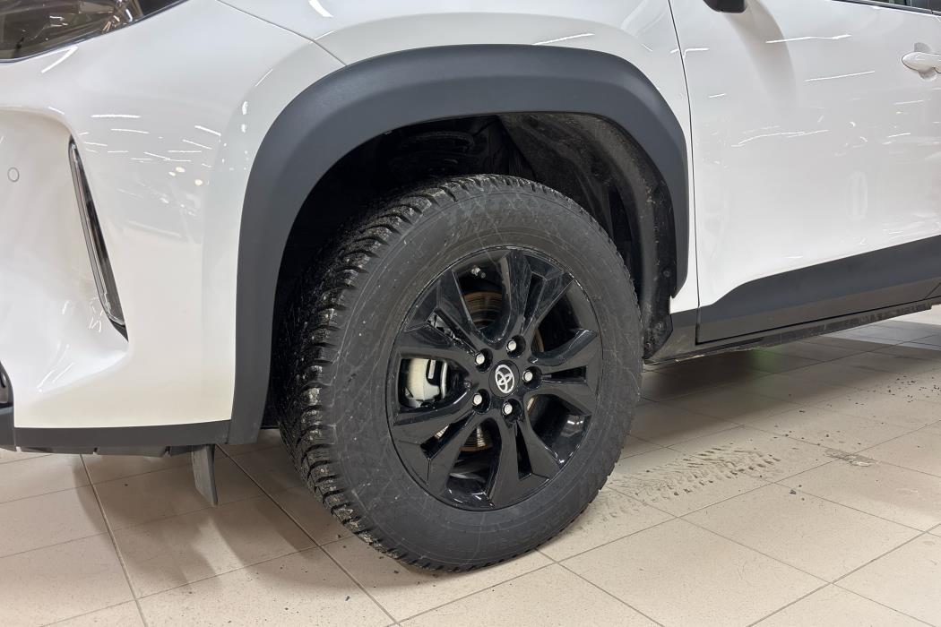 TOYOTA Yaris Cross 2025