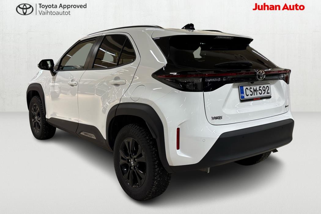 TOYOTA Yaris Cross 2025