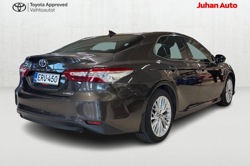 TOYOTA CAMRY 2020