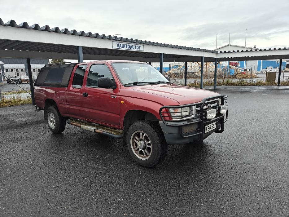 TOYOTA Hilux 2000