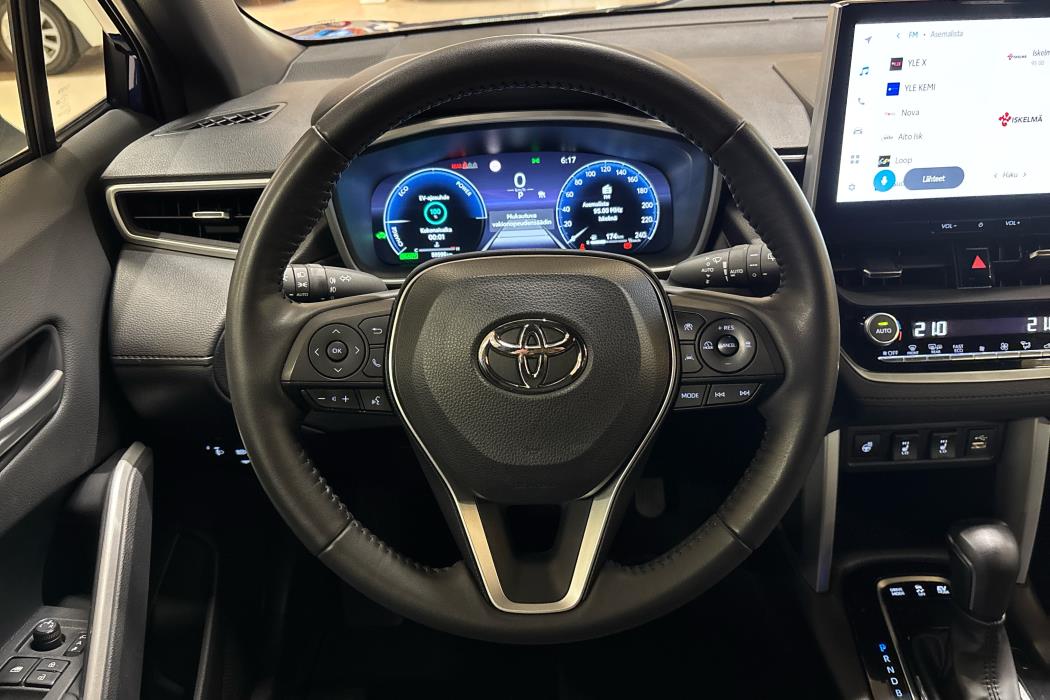 TOYOTA Corolla Cross 2023