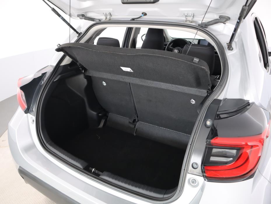 TOYOTA Yaris 2024