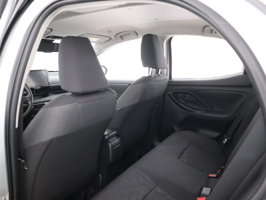TOYOTA Yaris 2024