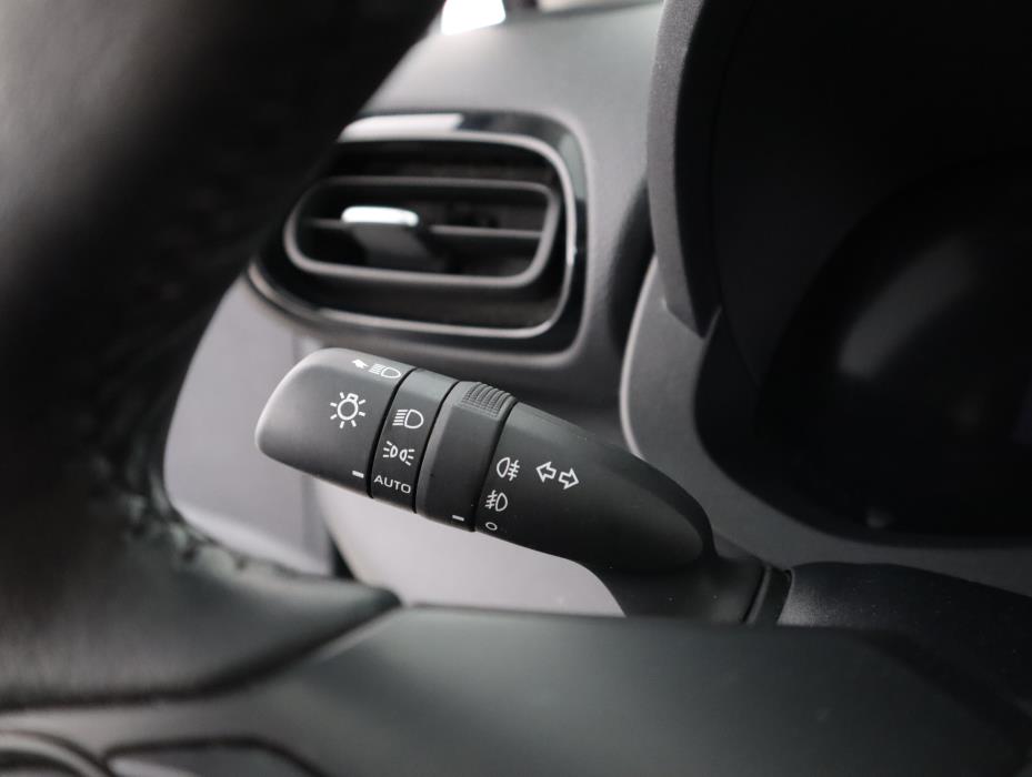 TOYOTA Yaris 2024