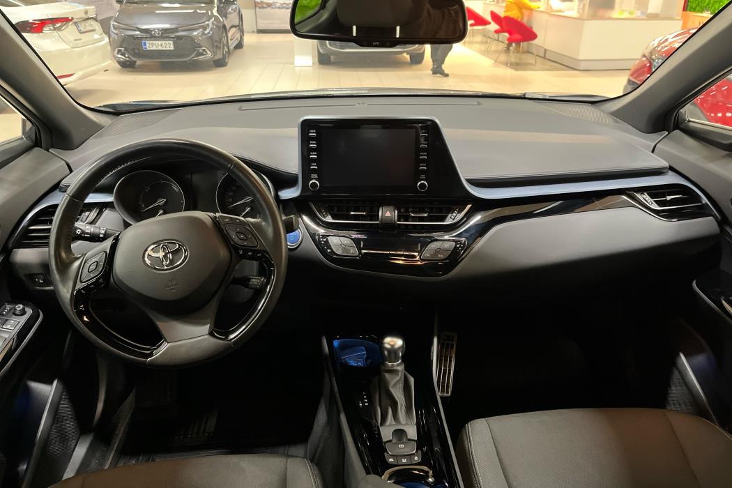 TOYOTA C-HR 2021
