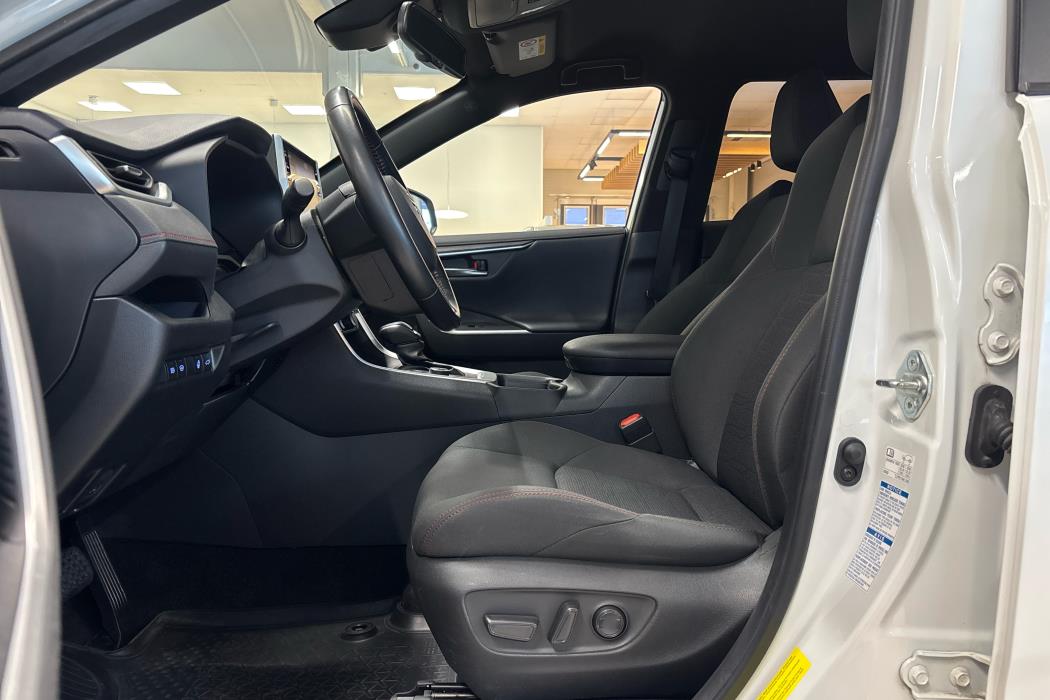 TOYOTA RAV4 Plug-in 2021