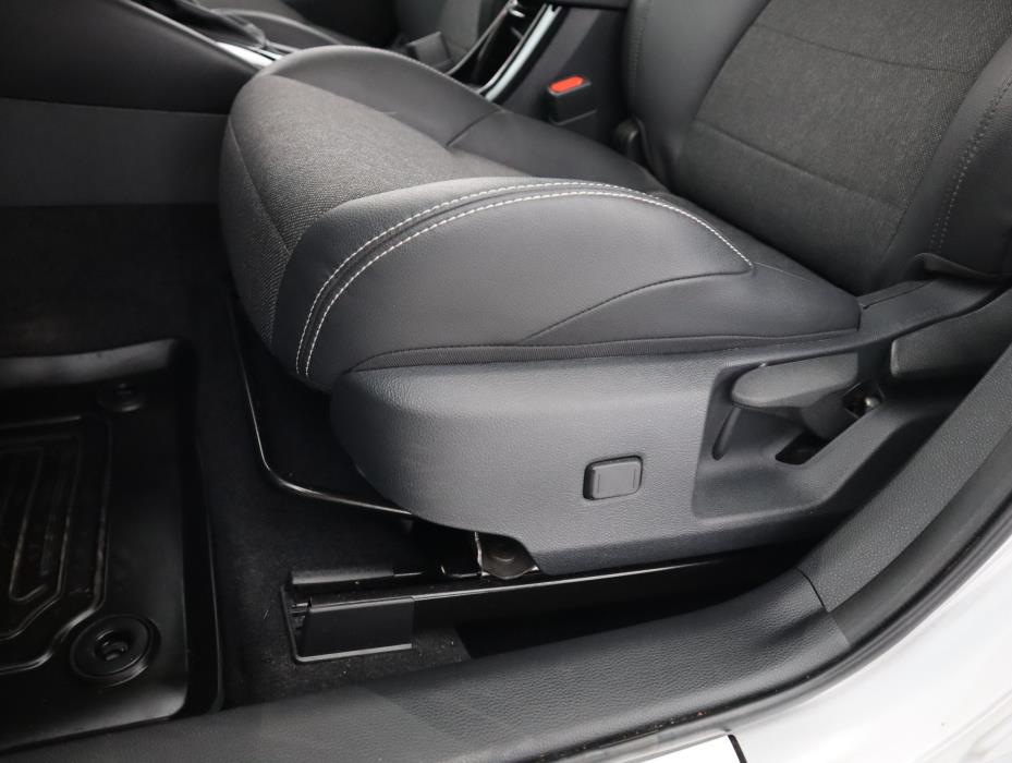 TOYOTA Corolla 2024