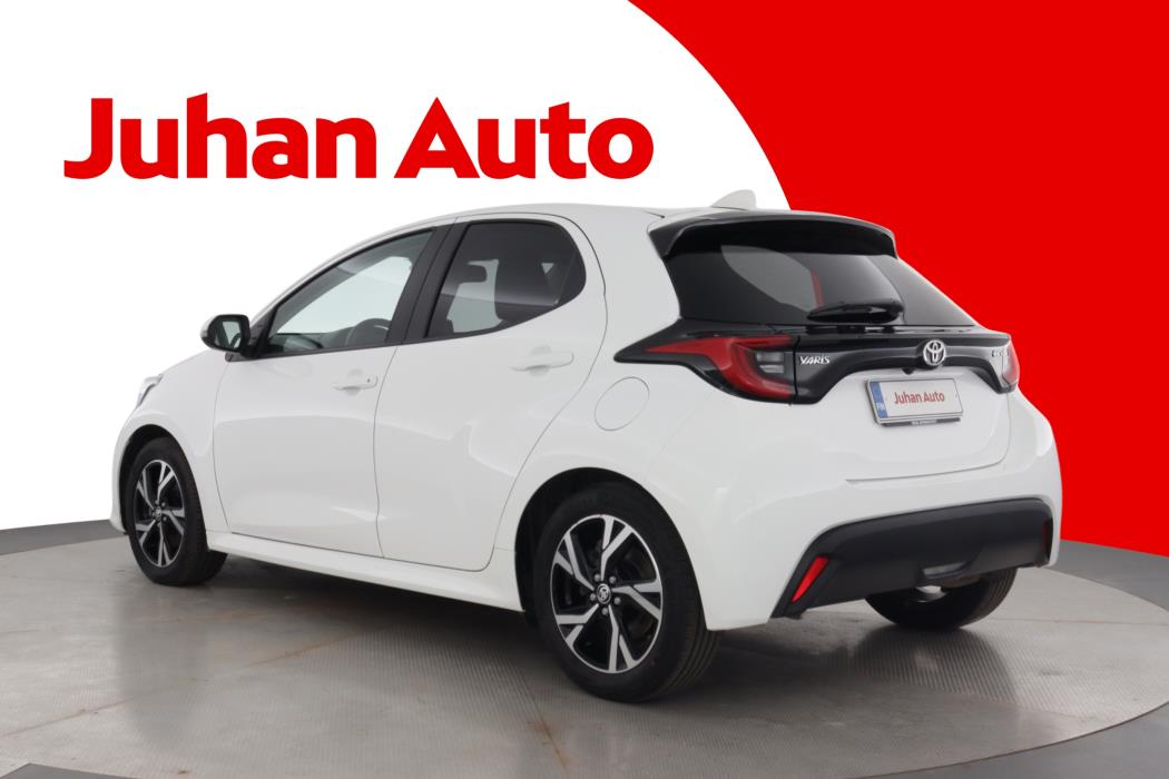 TOYOTA Yaris 2025