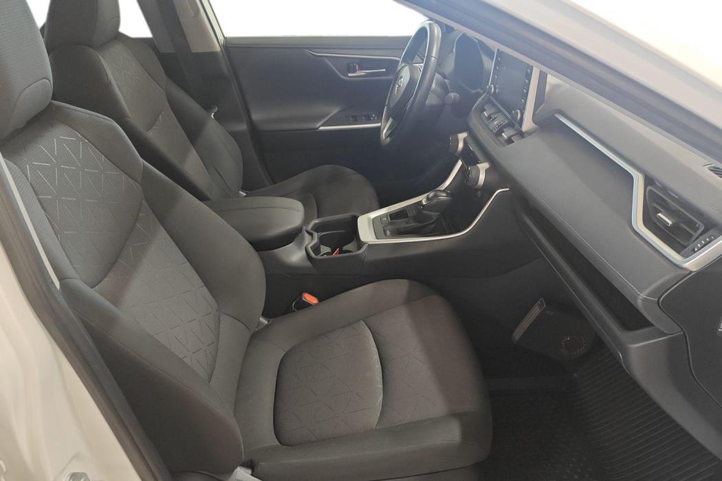 TOYOTA RAV4 2021
