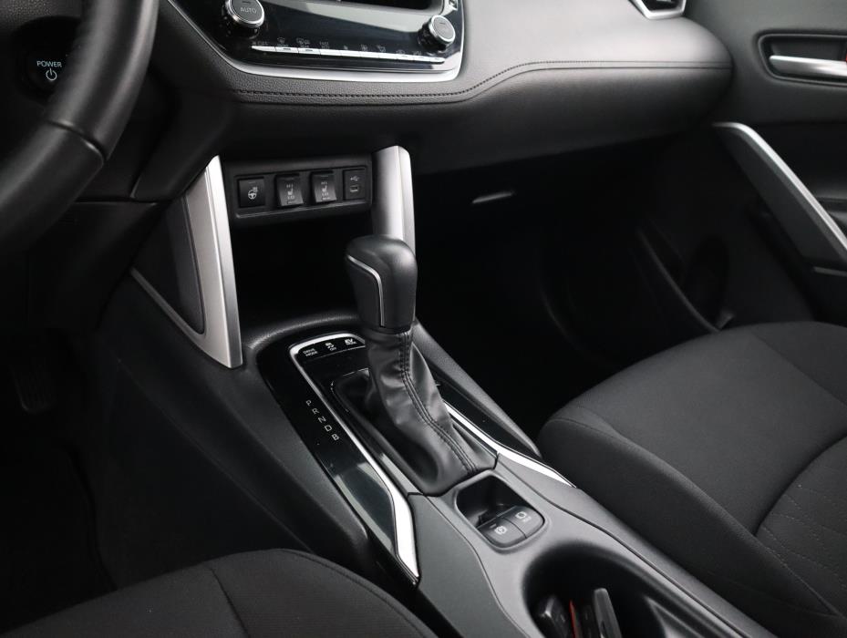 TOYOTA Corolla Cross 2024