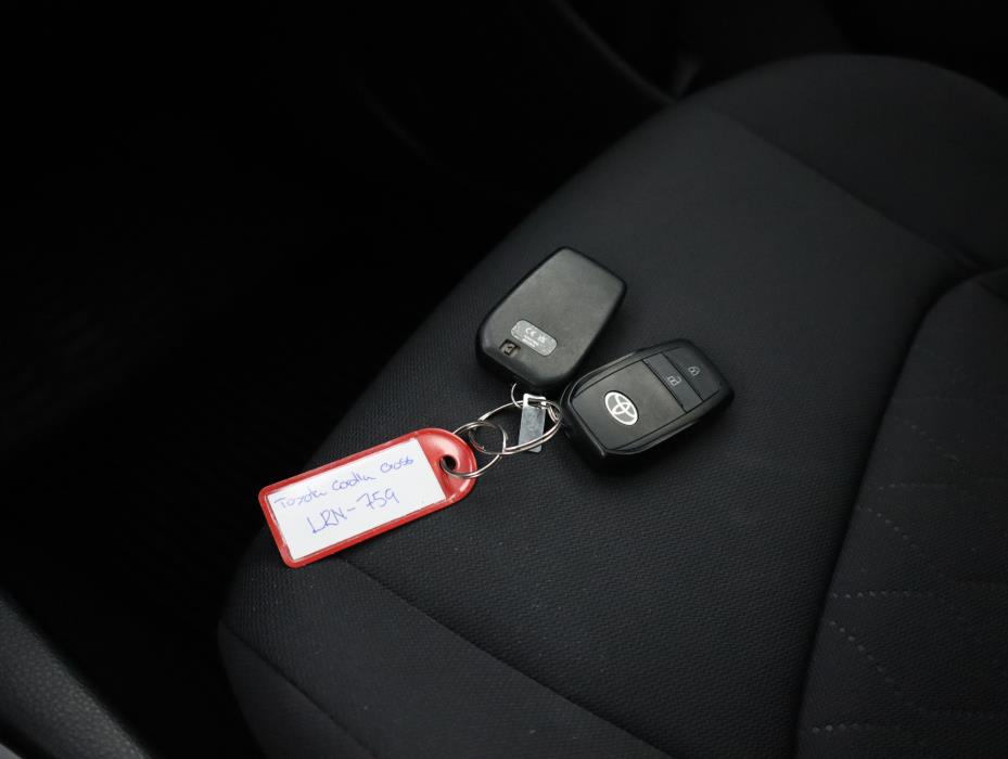 TOYOTA Corolla Cross 2023
