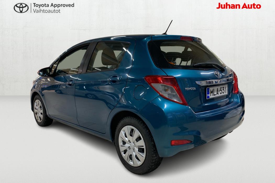 TOYOTA Yaris 2012