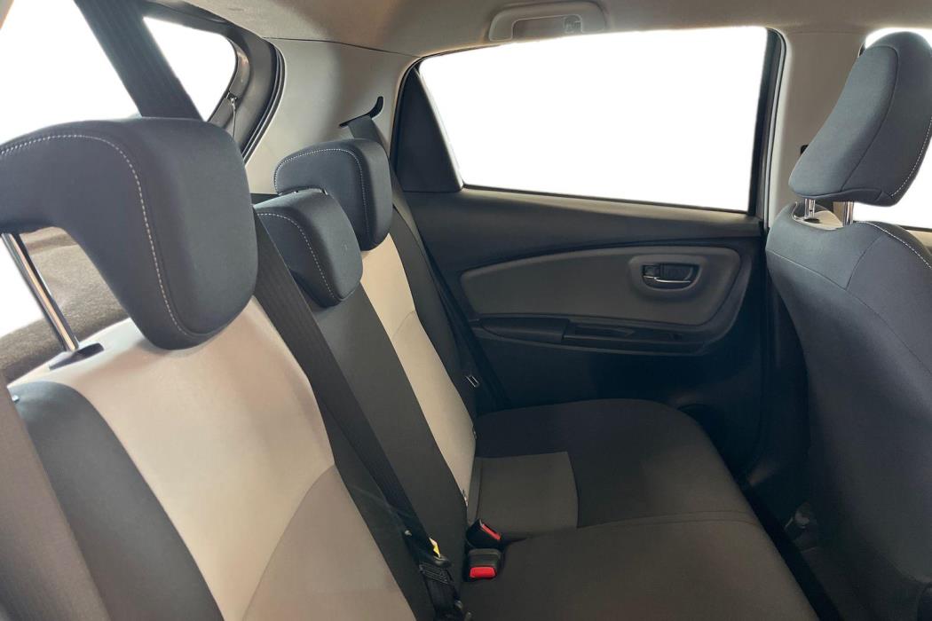 TOYOTA Yaris 2018