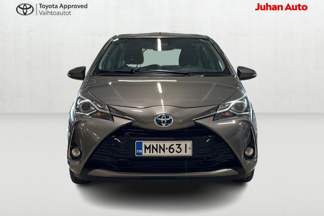 TOYOTA Yaris 2018