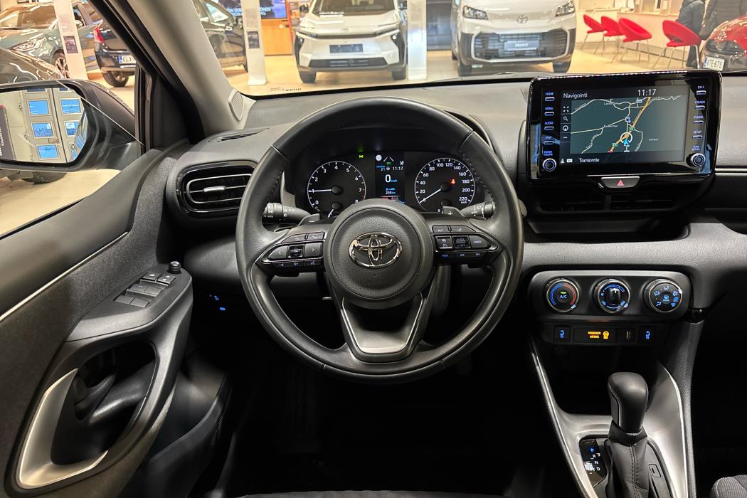 TOYOTA Yaris 2021