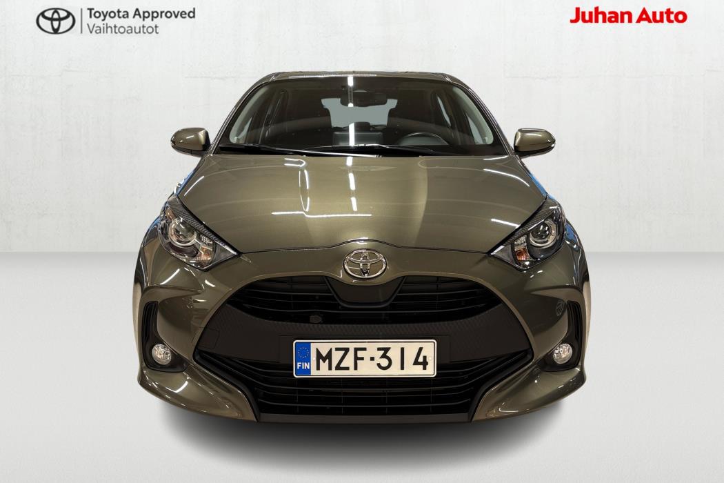 TOYOTA Yaris 2021