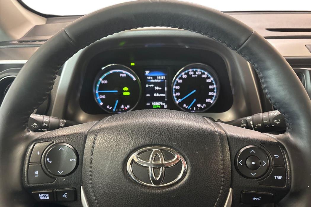 TOYOTA RAV4 2018