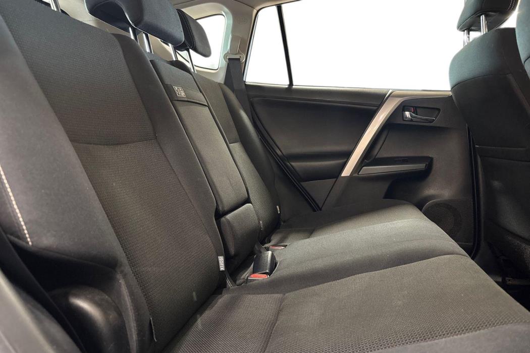 TOYOTA RAV4 2018
