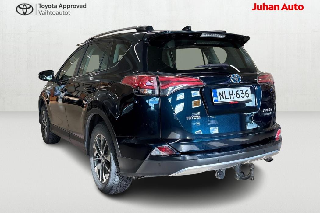 TOYOTA RAV4 2018