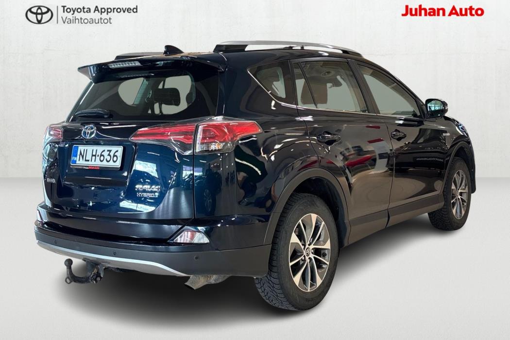 TOYOTA RAV4 2018