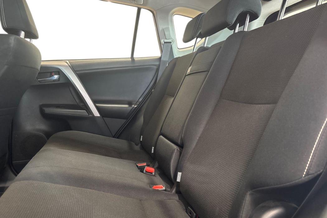 TOYOTA RAV4 2018