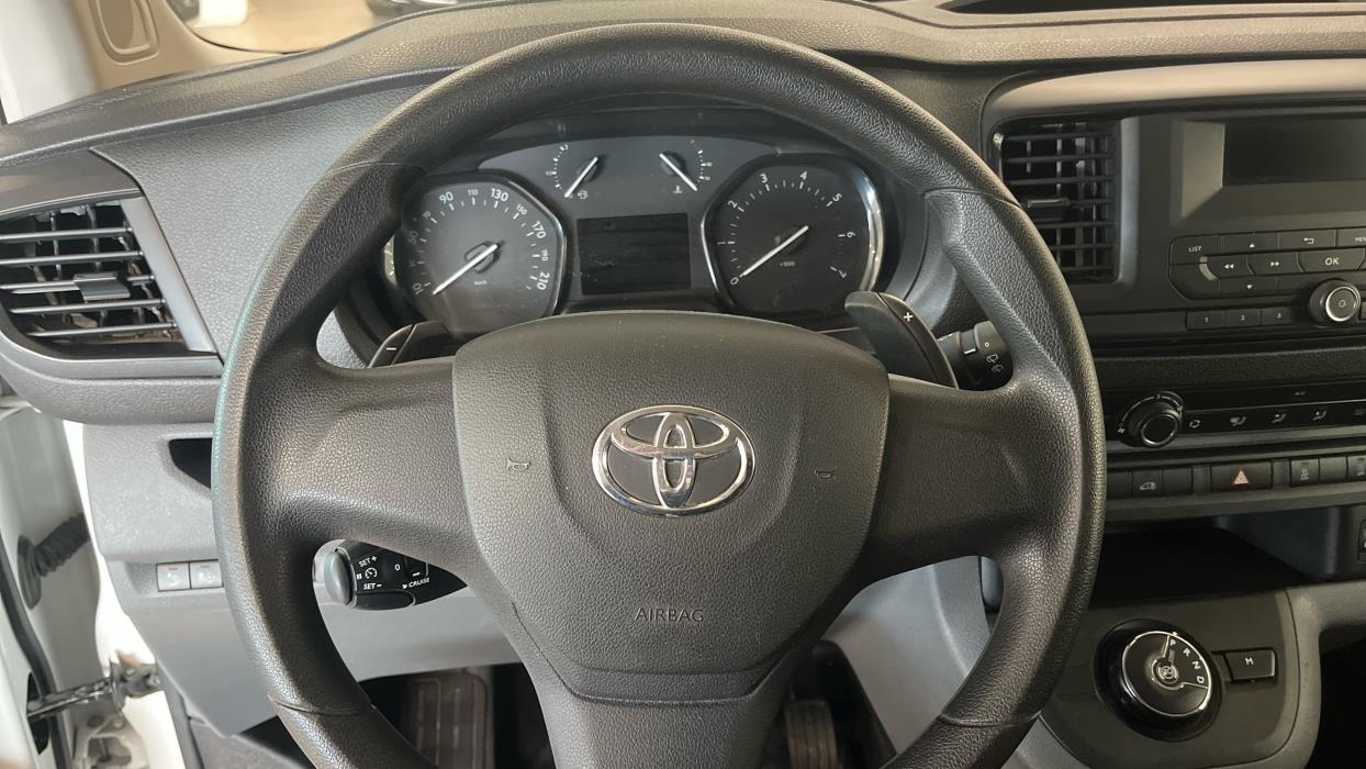 TOYOTA Proace 2022