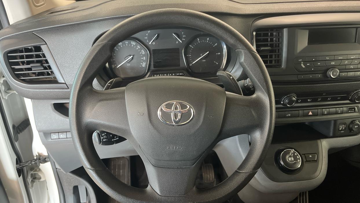 TOYOTA Proace 2022