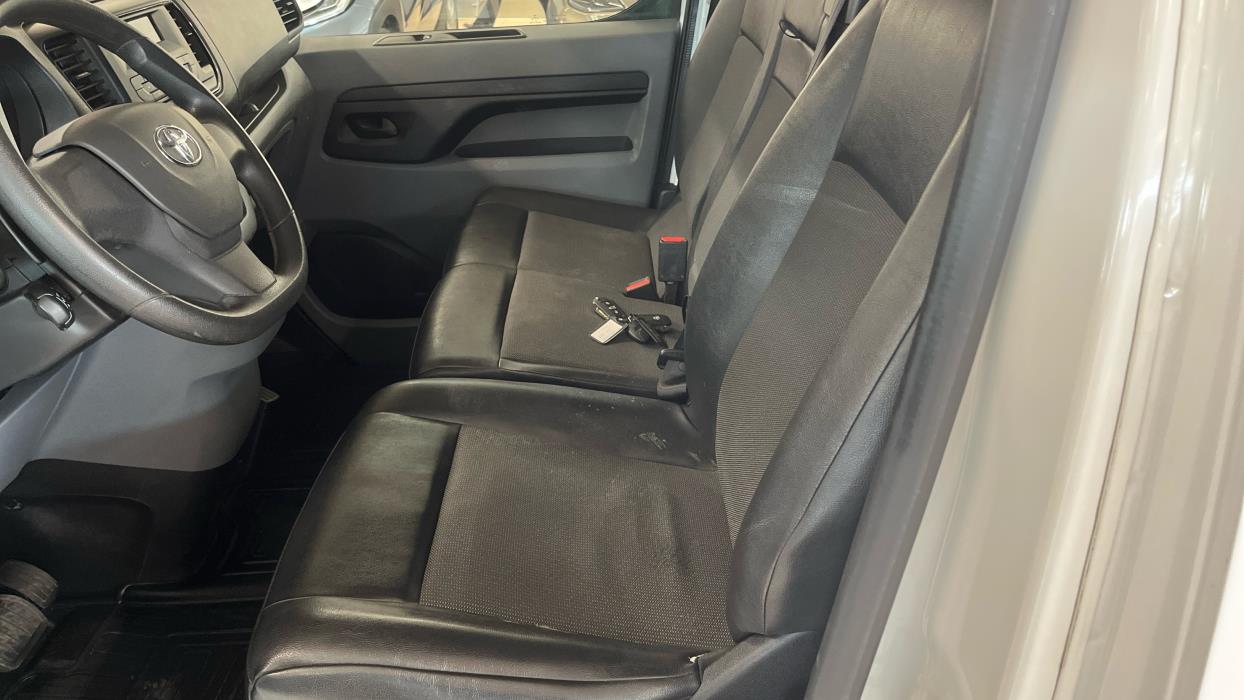TOYOTA Proace 2022