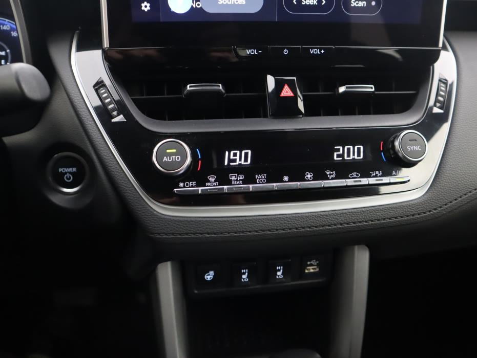 TOYOTA Corolla Cross 2023