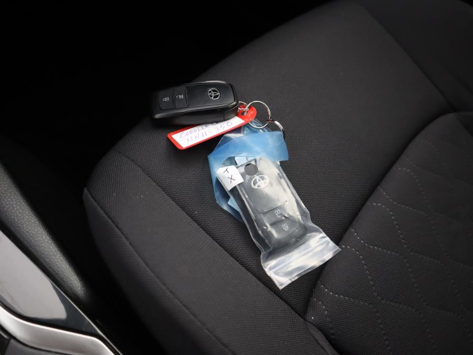 TOYOTA Corolla Cross 2023