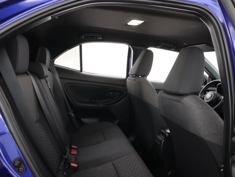 TOYOTA Yaris Cross 2024
