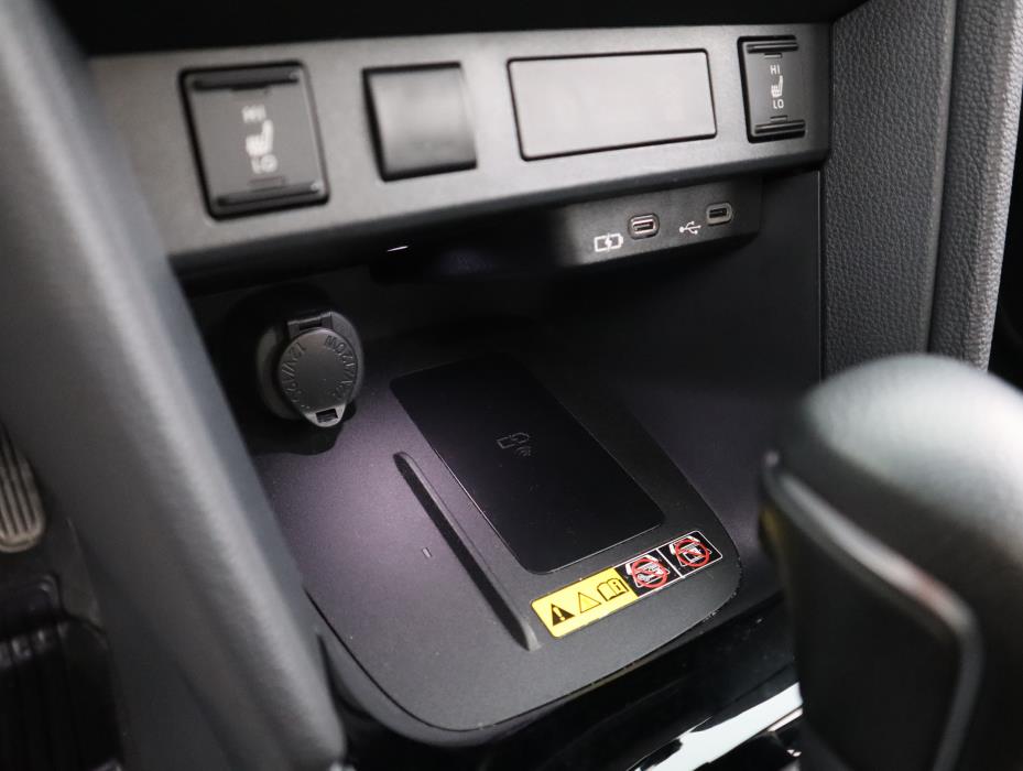 TOYOTA Yaris Cross 2024