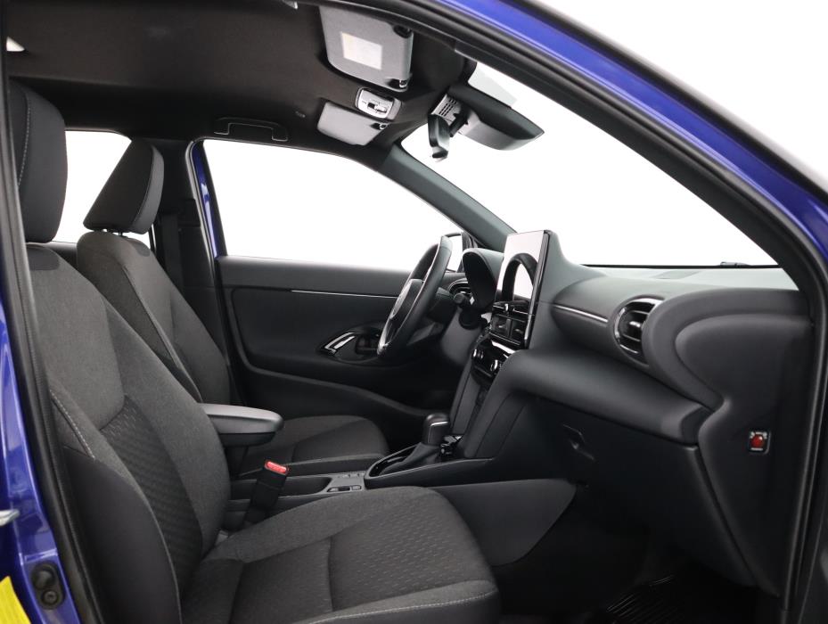 TOYOTA Yaris Cross 2024