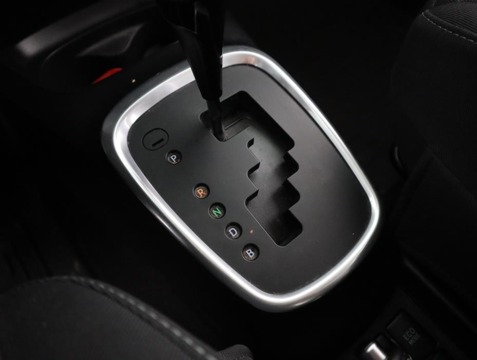 TOYOTA Yaris 2018
