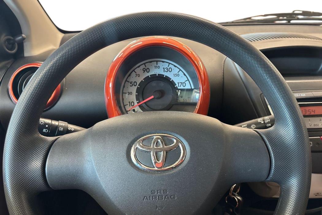 TOYOTA Aygo 2012