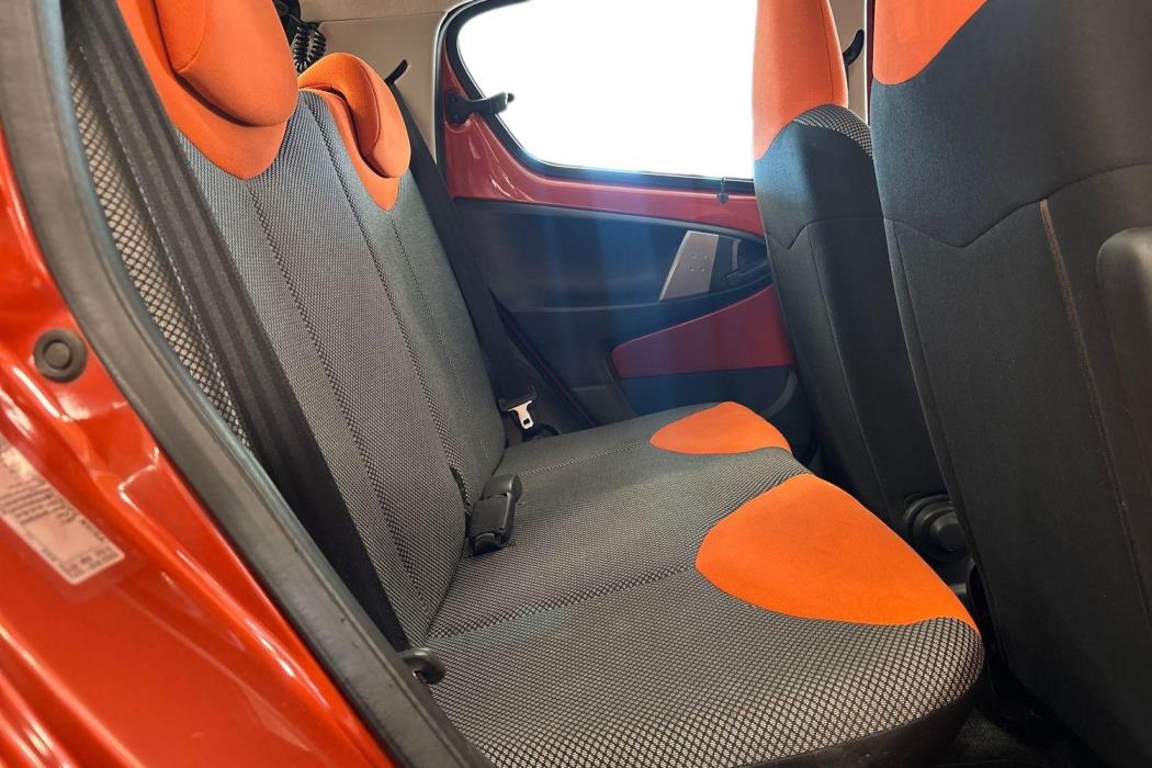 TOYOTA Aygo 2012