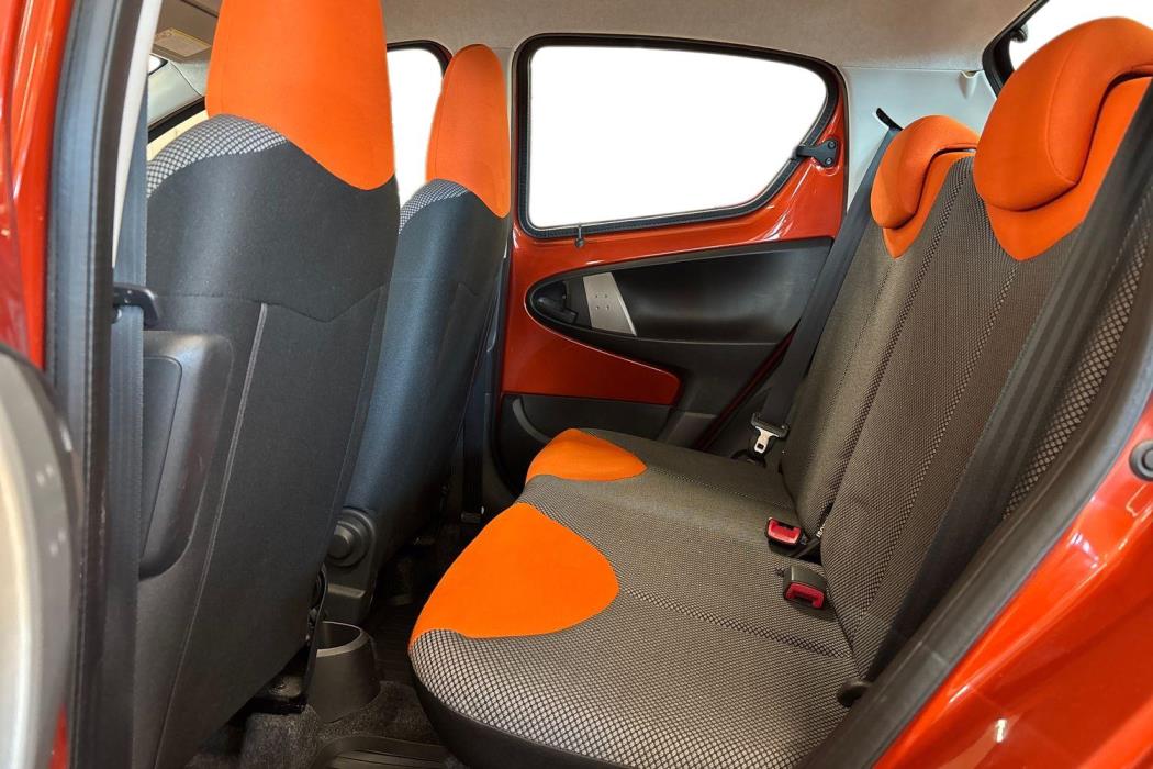 TOYOTA Aygo 2012