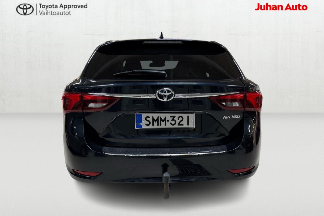 TOYOTA Avensis 2017
